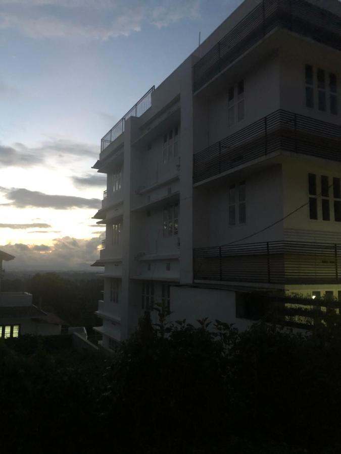 Raveendra Inn Kalpatta Exterior foto